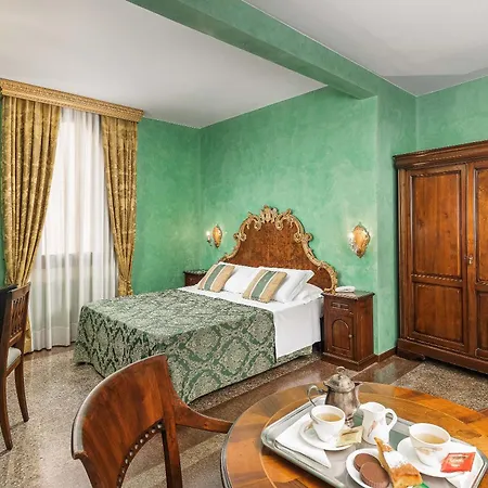 Marconi Hotel Veneza