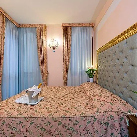 Hotel Marconi 3*