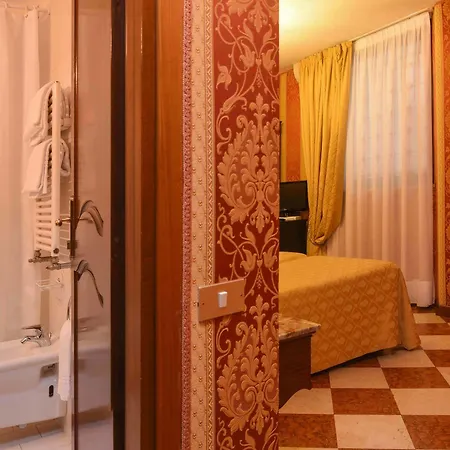 Hotell Marconi 3*