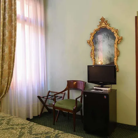Marconi Hotel